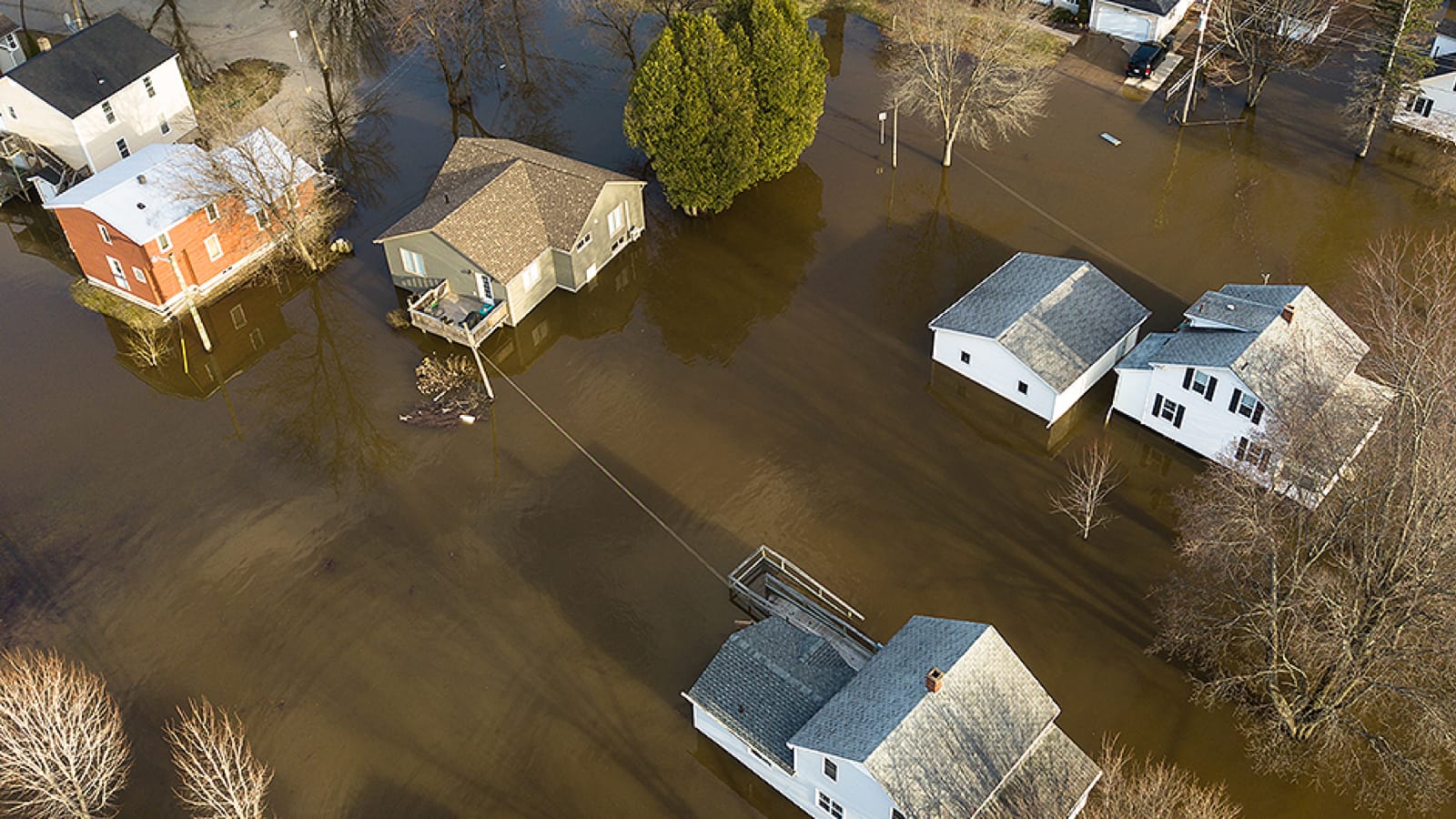 stormpreparedness_lrg Neighborhood covered by flood waters