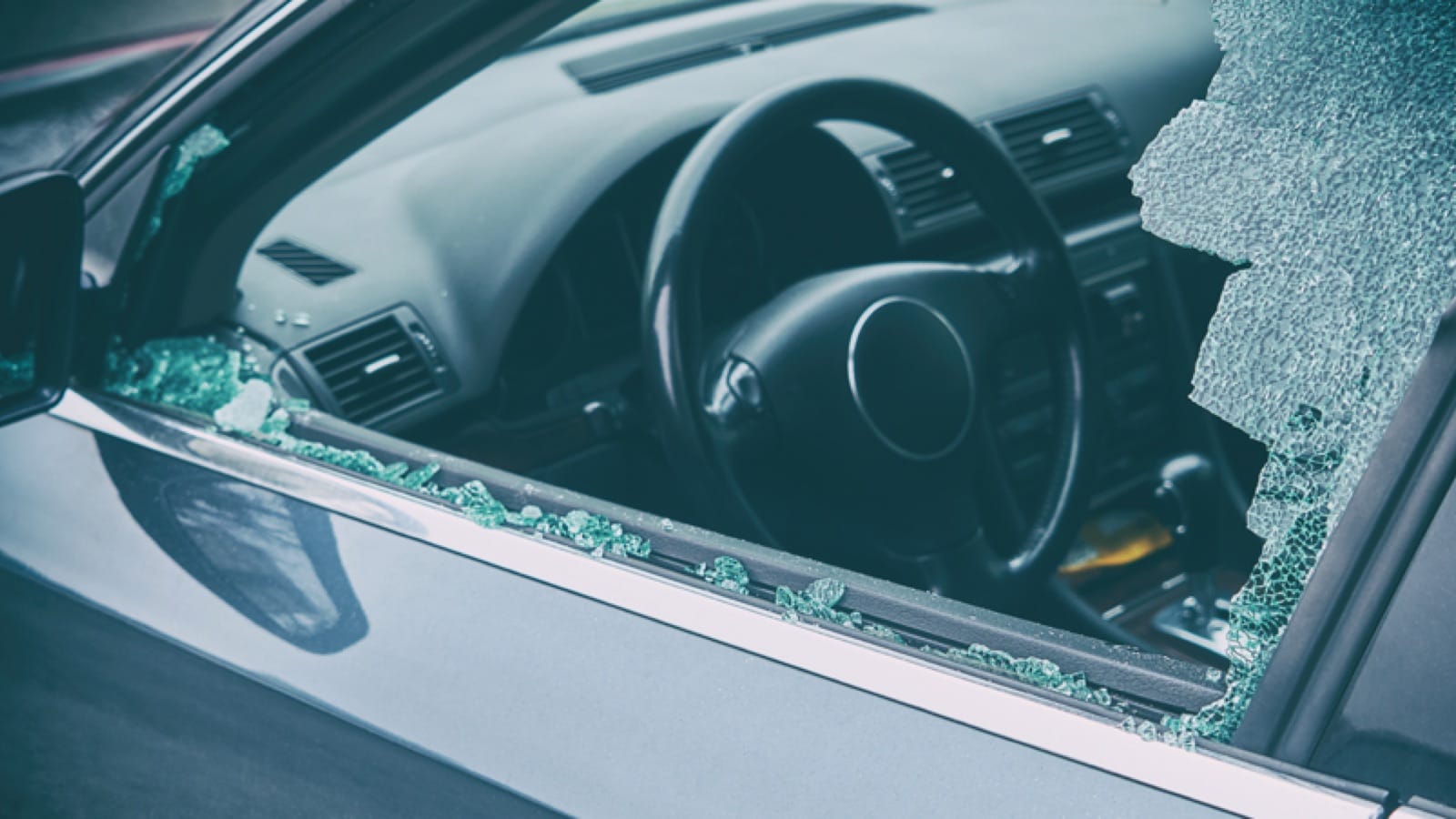 vandalism-large-1 Broker car window