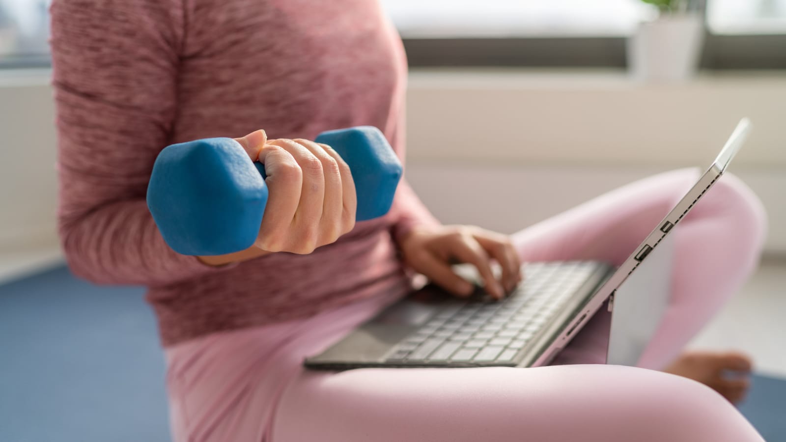 Staying-Healthy-While-Working-from-Home.jpg